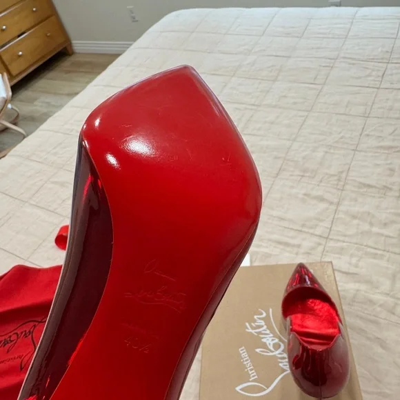Christian Louboutin Hot Chick 100 heels in 40.5 in Psychic Red - Picture 10 of 15